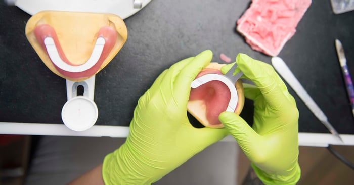 Voici les 5 thèmes les plus populaires chez les prothésistes dentaires en 2019