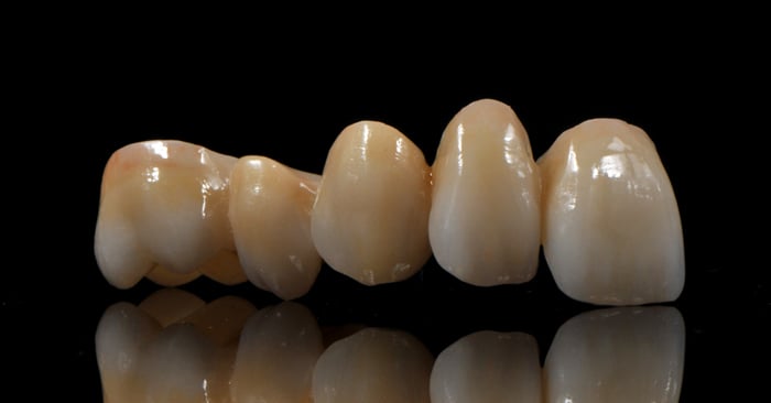 Reali possibilità d'impiego dei moderni ossidi di zirconio